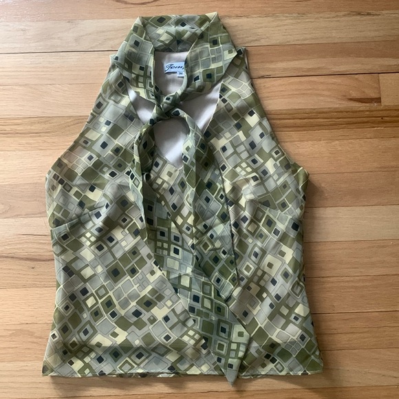 Summer V-Neck Halter Top Olive Green with Liner and Sash Tie -Medium - Picture 2 of 15